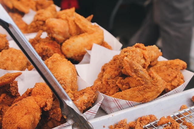Makanan dan Minuman yang Perlu Kamu Hindari Setelah Mabuk Alkohol