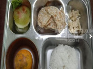 Menu MBG Solo Lauk Keripik Tempe Banjir Keluhan, SPPG Akui Terpaksa Imbas Stok 300 Kg Ayam Busuk