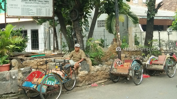 Tukang becak di Jakarta. (MP/Asropih)