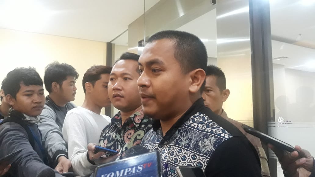 Kuasa hukum Ustaz Bachtiar Nasir, Azis Yanuar