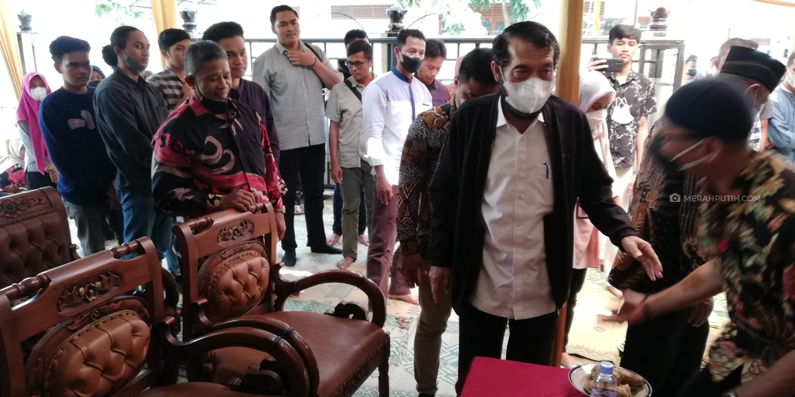 Urus Berkas Pernikahan dengan Adiknya Jokowi, Ketua MK Bolak-balik Jakarta-Solo