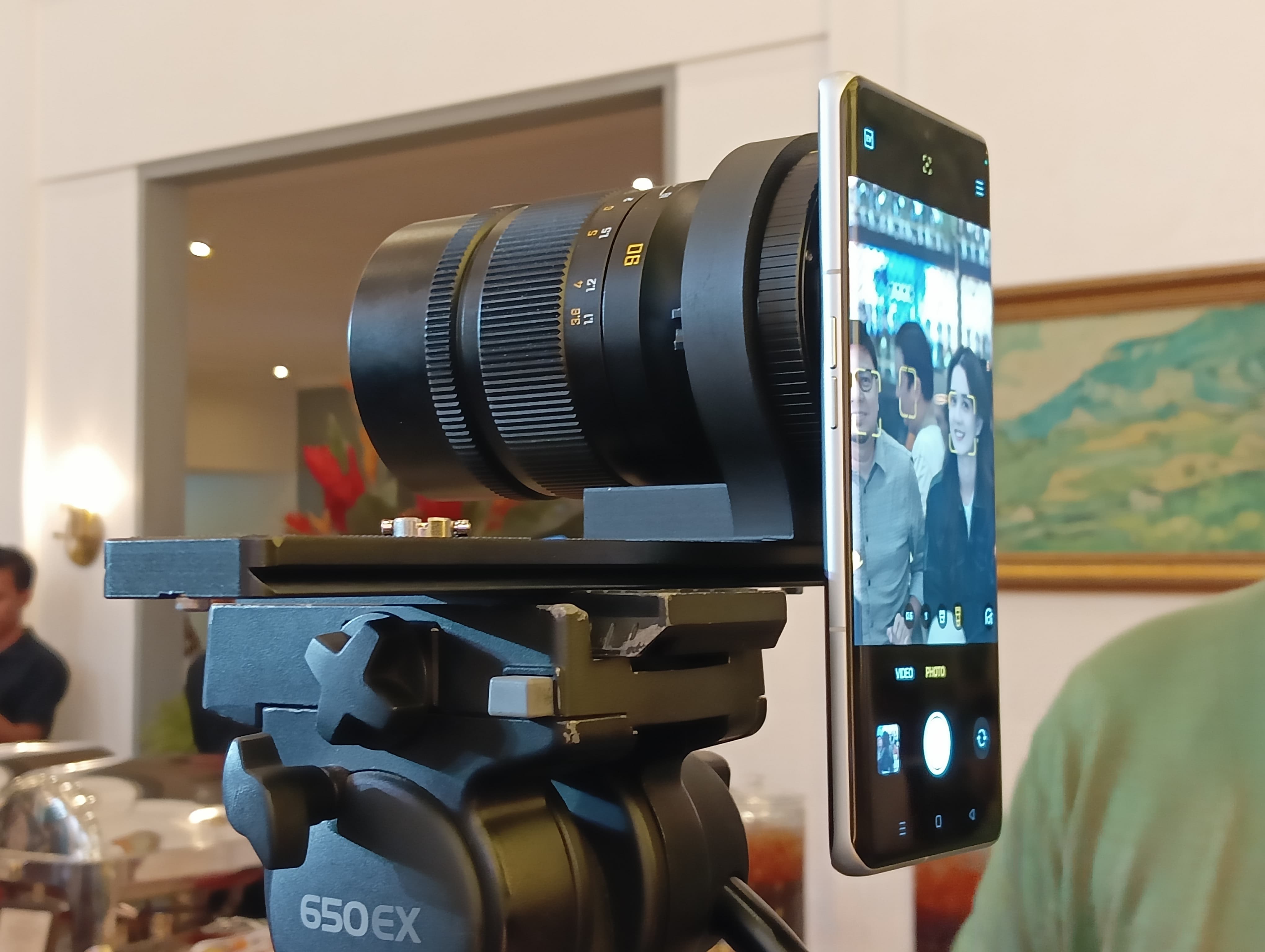 Mengintip Kecanggihan Realme Interchangeable Lens Concept