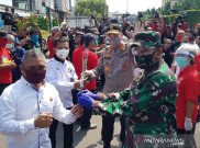 Batal Demo, Elemen Buruh Pilih Bagi-bagi Sembako