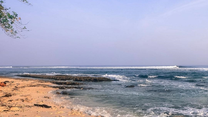 Pantai Tanjung Setia, Favorit Peselancar Dunia Beraksi
