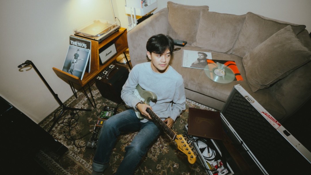 Arash Buana Lebih Mengenal Jati Dirinya di Album 'Life Update'