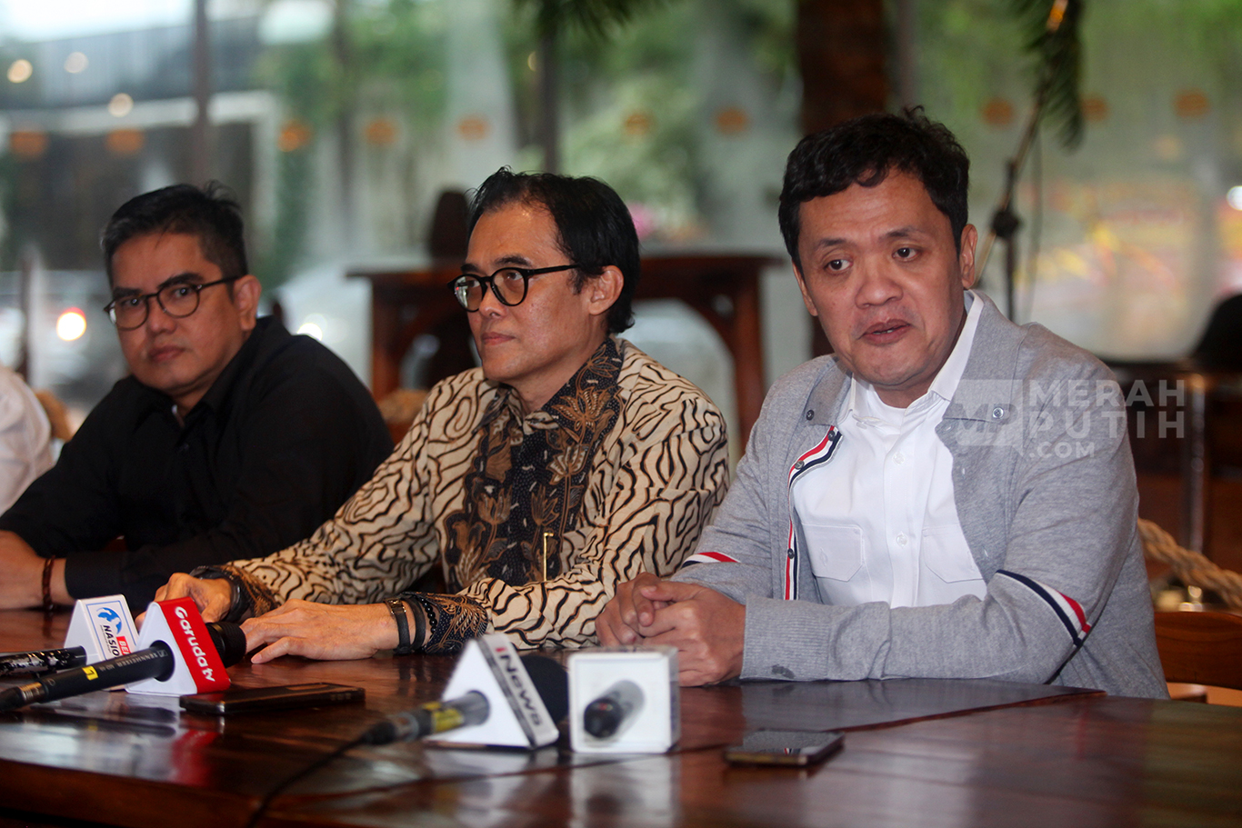 Keterangan Dewan Koperasi Indonesia (Dekopin) bersama Ketua Komisi III DPR