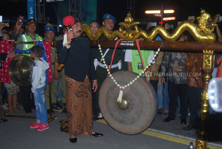 Tanpa Pesta Kembang Api, Malam Pergantian Tahun di Solo Tetap Meriah