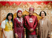 Idgitaf Rilis Video Musik 'Sedia Aku Sebelum Hujan', Hadirkan Kisah Menyentuh Perjalanan Cinta Praz Teguh dan Pasangan