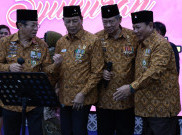 Momen Akrab Prabowo Nyanyi “Manis dan Sayang” Bareng SBY