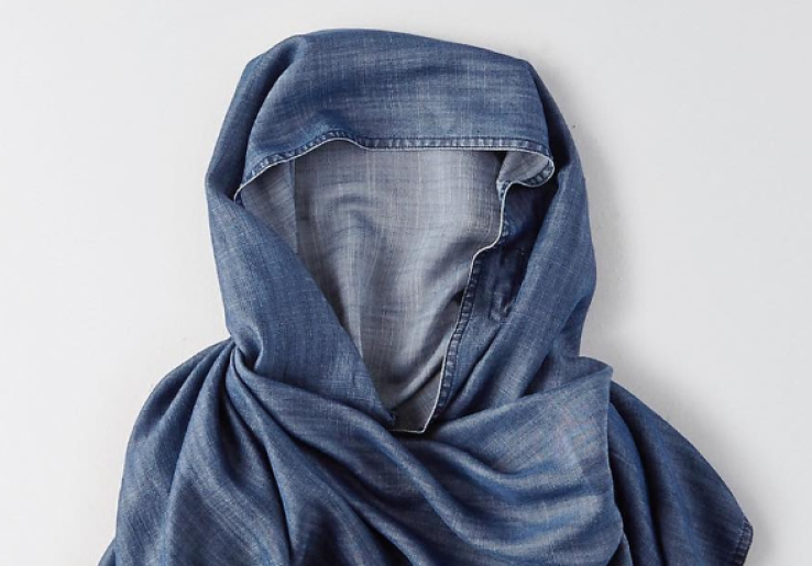 Halima Aden Jadi Model Hijab Denim American Eagle Outfitters