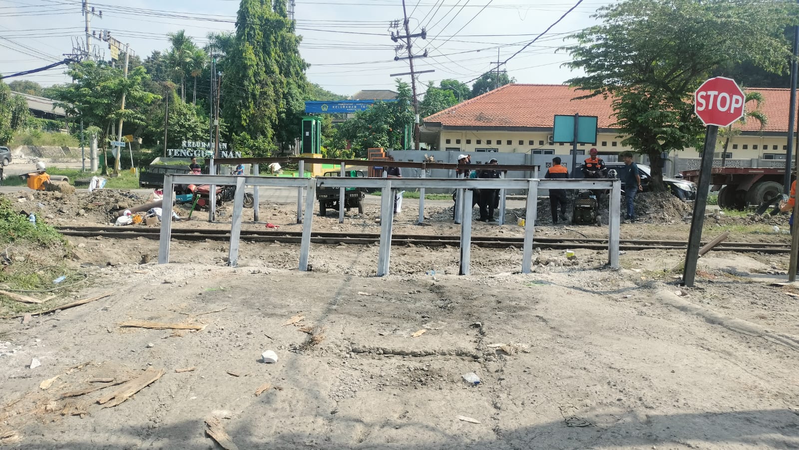 Asisten Masinis Meninggal Dunia, Perlintasan Sebidang Stasiun Indro-Stasiun Kandangan Ditutup