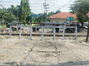 Asisten Masinis Meninggal Dunia, Perlintasan Sebidang Stasiun Indro-Stasiun Kandangan Ditutup