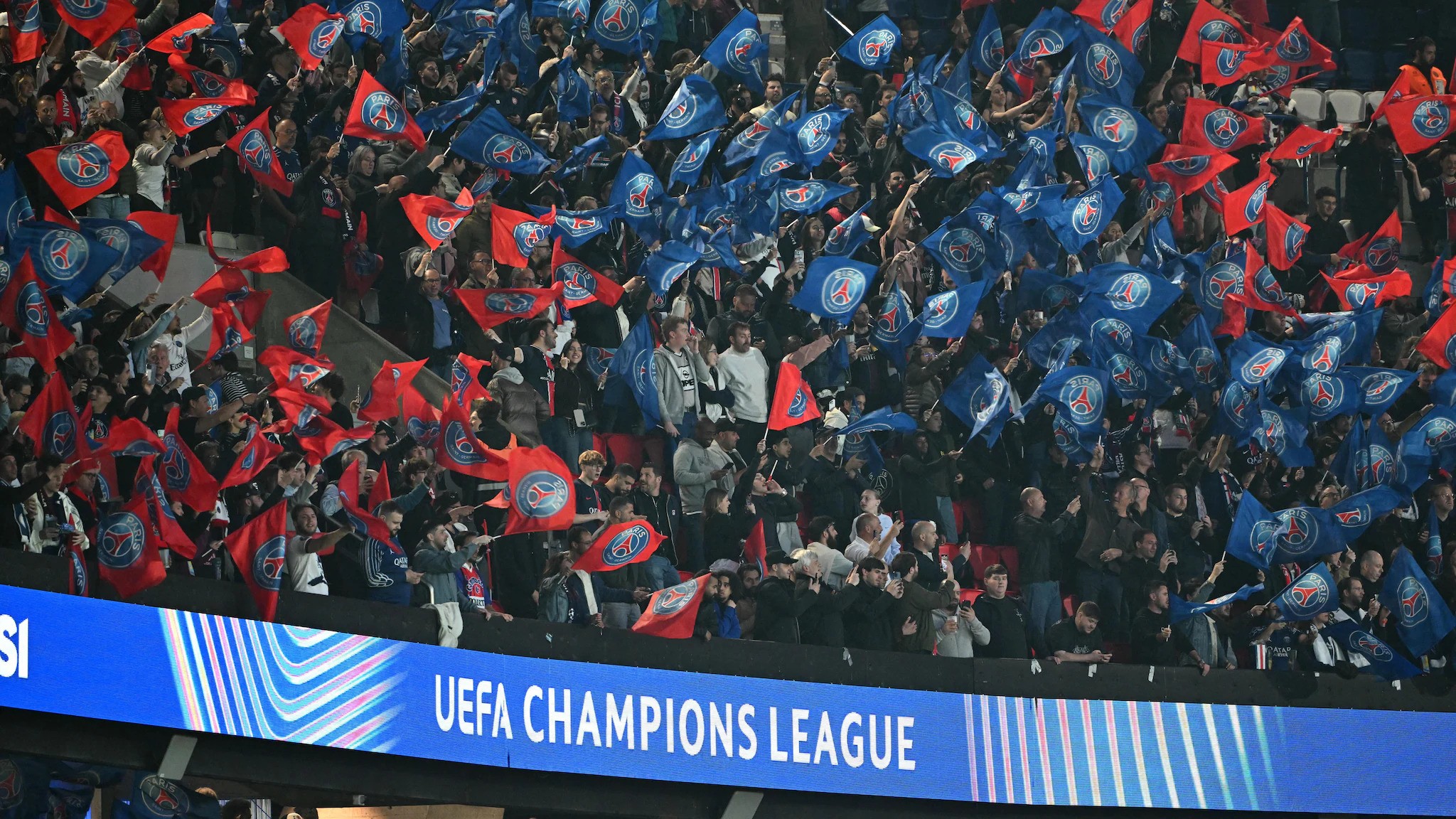 2.700 Pendukung PSG Sudah Menuju Barcelona, Pertandingan Bakal Dijaga Ketat