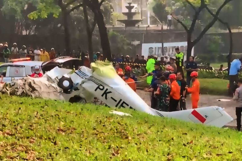 KNKT Bakal Dengarkan Percakapan Pesawat yang Jatuh di BSD dengan Menara Pengawas