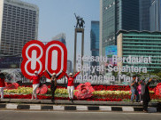Suka Cita Warga Rayakan HUT Ke-80 Kemerdekaan RI di Bundaran HI Jakarta