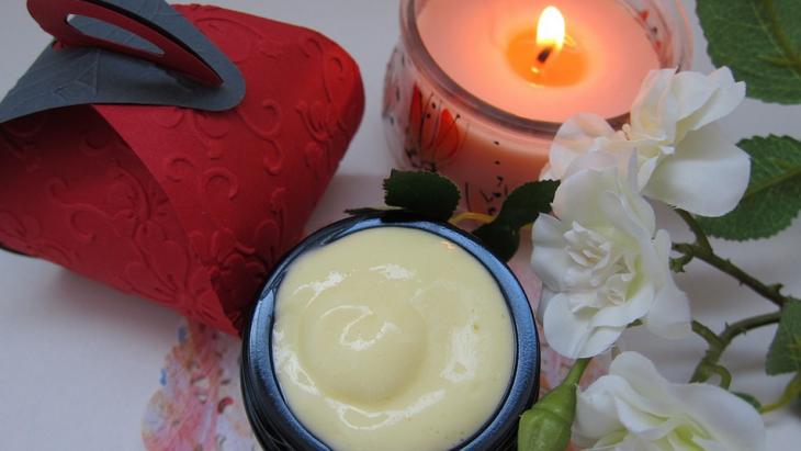 Kandungan Berbahaya dalam Skincare untuk Kulit Kering