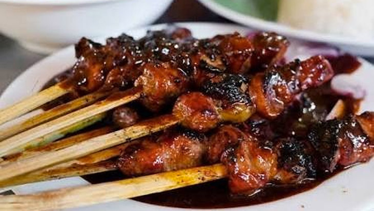 Puluhan Warga Keracunan Usai Menyantap Sate Hasil Pembagian Kurban