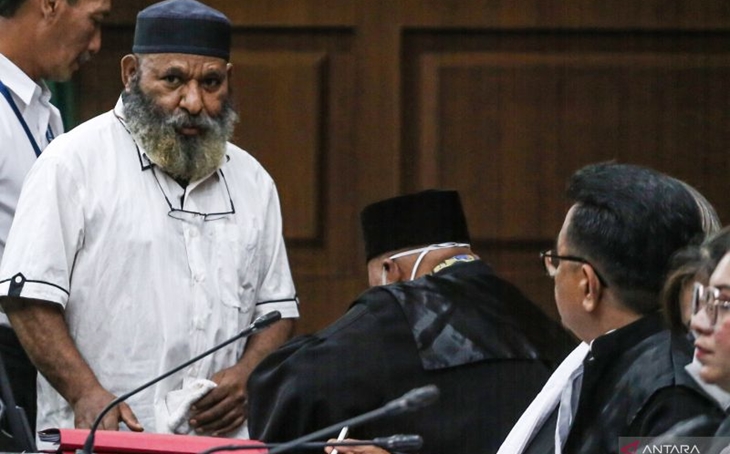 Jaksa Tuntut Lukas Enembe 10 Tahun 6 Bulan Penjara dan Denda Rp 1 Miliar