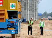 Jokowi: Proyek Kereta Api Ringan Selesai 2018