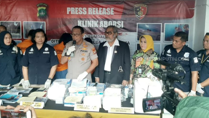 Polisi Bongkar Praktik Klinik Aborsi yang Libatkan Dokter Pecatan PNS