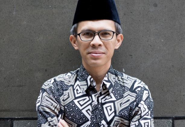 Langkah Jokowi Libatkan TNI dan Polri Disiplinkan Warga Ibarat Pisau Bermata Dua