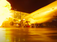 Anti CGI, Christopher Nolan 'Hancurkan' Pesawat 747 di Film 'Tenet'