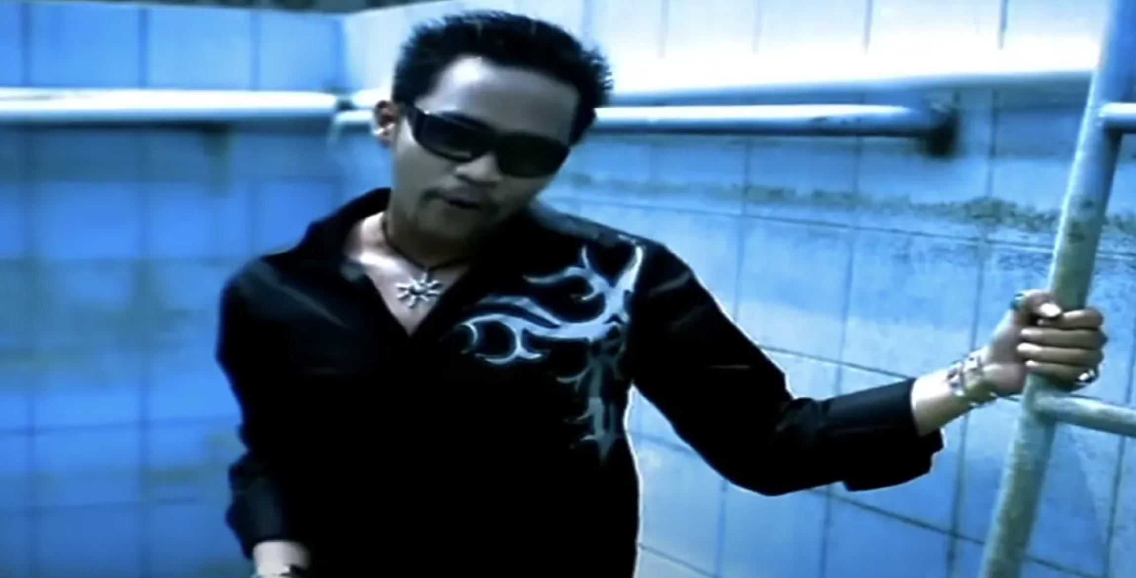 Lirik Lagu 'Berlalu' dari The FLY yang kembali Viral