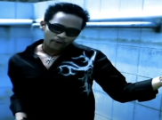 Lirik Lagu 'Berlalu' dari The FLY yang kembali Viral