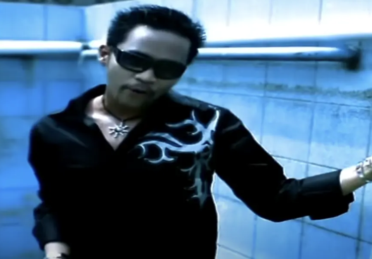 Lirik Lagu 'Berlalu' dari The FLY yang kembali Viral