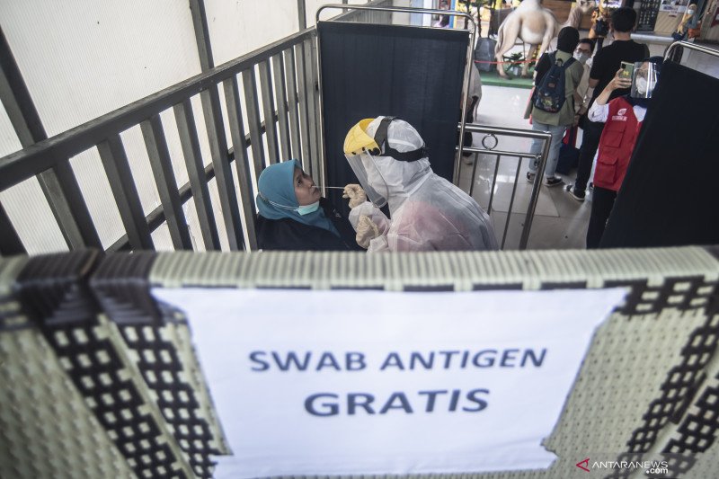 Tes COVID-19. (Foto: Antara)