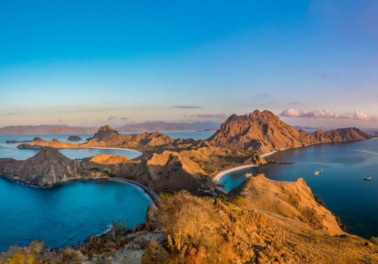  Cuaca Kering Picu Kebakaran Hebat Labuan Bajo, 25 Hektar Habis Dilahap Api