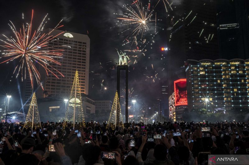Polisi Jaga Pintu Masuk Jakarta Larang Konvoi Kendaraan Pergantian Tahun
