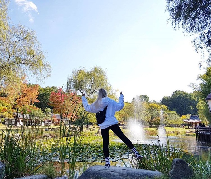 Salah satu tempat berfoto apik di Juknokwon Bamboo Park. (Foto: instagram.com/teamtokki.tokki)