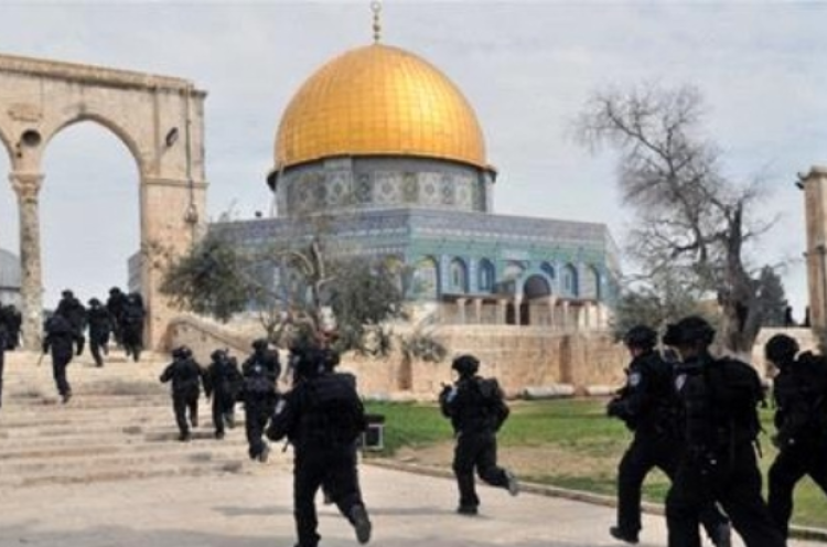 Polisi Israel Kembali Bentrok dengan Jemaah yang Sedang Beribadah 