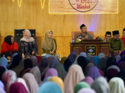 Lancar Berselawat Nariyah, Atikoh Ganjar Kagetkan Jemaah