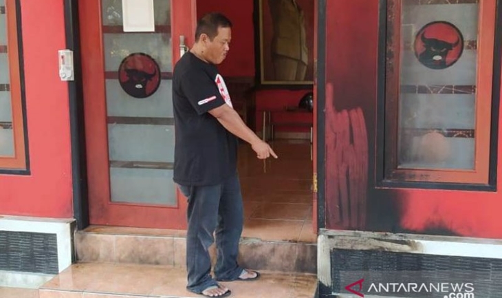 Berikut Kronologi Penyerangan Bom Molotov di Kantor DPC PDIP Cianjur