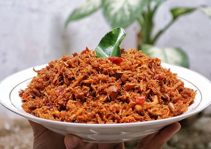 Rendang suir ayam. (Foto: instagram.com/dapuradis)