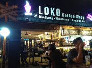 Asyiknya Ngopi Bareng 'Presiden' di Loko Coffee Shop