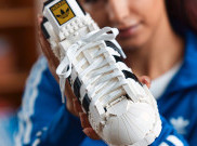 Sepatu Bongkar Pasang Hasil Kolaborasi Lego X Adidas