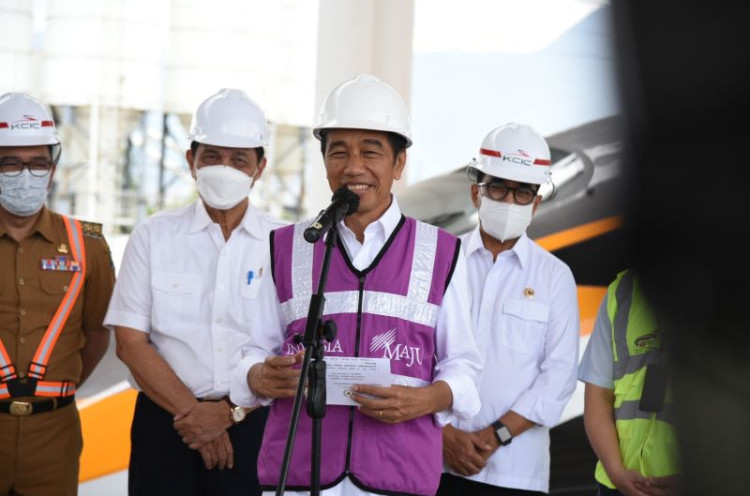 Jokowi Tegaskan Kereta Cepat Jakarta-Bandung Bukan Proyek Bantuan Tiongkok