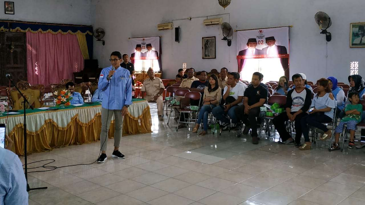 Capres Sandiaga Uno mengisi acara Ngobrol Kebhinekaan di Kabupaten Karanganyar, Jawa Tengah, Senin (28/1).