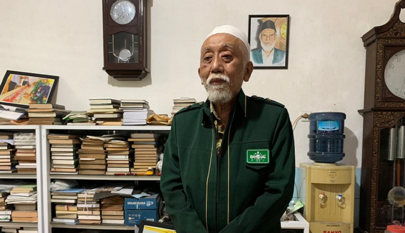ulama kharismatik Banten, KH. Abuya Muhtadi Dimyathi.