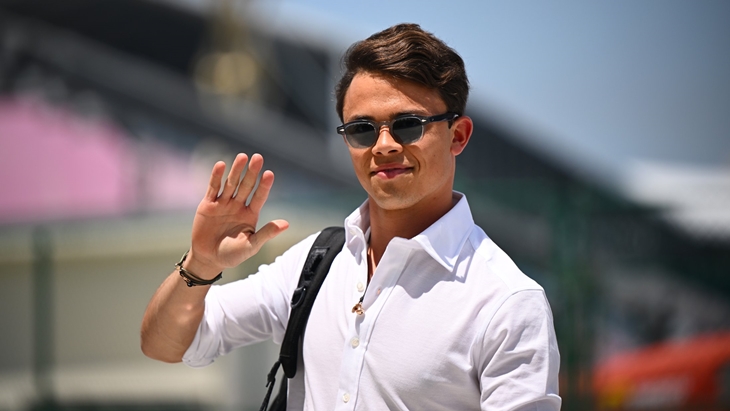 Pembalap Keturunan Indonesia akan Balapan di F1 Musim 2023