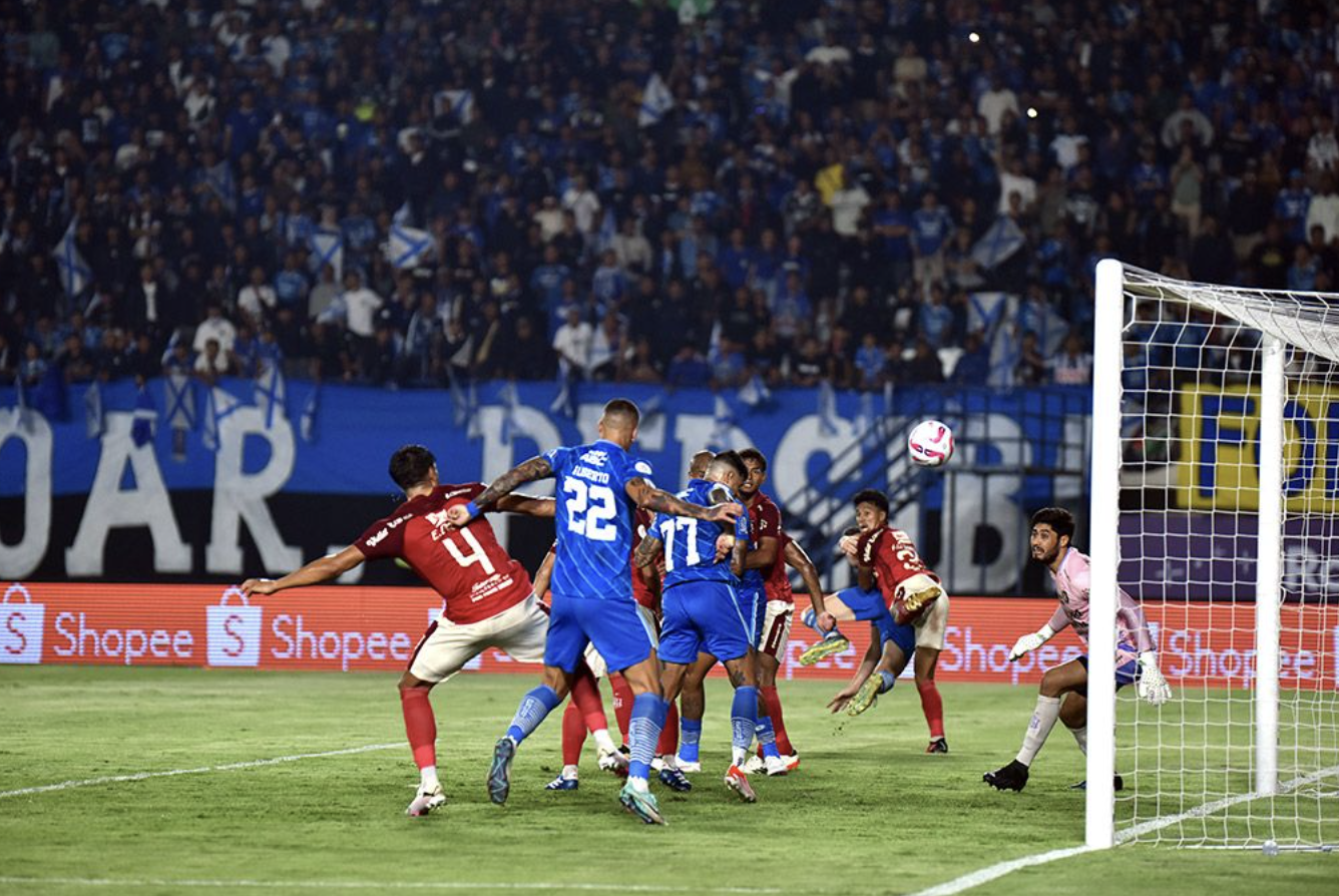 Persib ke Final Championship Series Liga 1 dengan Keunggulan Agregat 4-1 atas Bali United