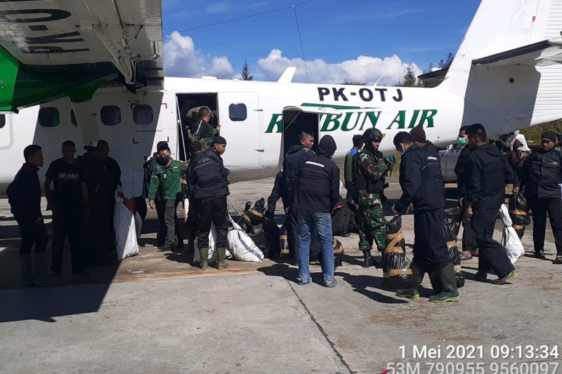 Sempat Dibakar KKB, Bandara Ilaga Papua Kini Berhasil Dikuasai TNI-Polri