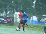 Jebolan Lazio Tertangkap Kamera Latihan Bersama Sriwijaya FC