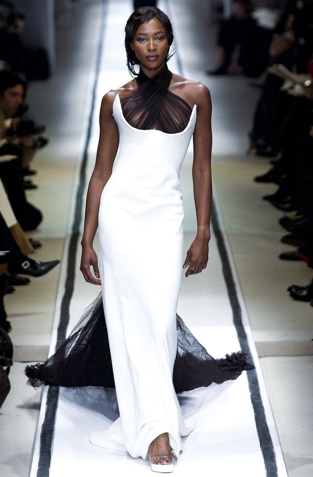 Naomi Campbell pada 2002. (Foto Vogue)