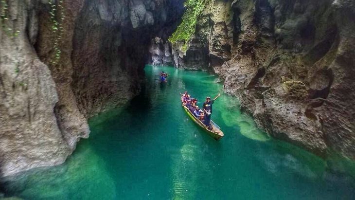 Indahnya Gua Boki Moruru di Halmahera Tengah