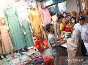 Sidak ke Pasar Tanah Abang, Menkop UKM: Omzet Pedagang Anjlok 50 Persen