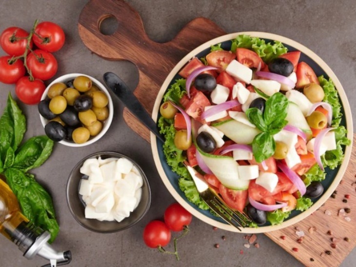 Diet Keto atau Mediterania, Mana yang Lebih Sehat?